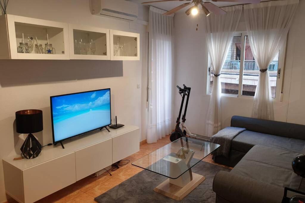 Apartment Playa Cura 150M + Electric Scooters Торевиеха Екстериор снимка