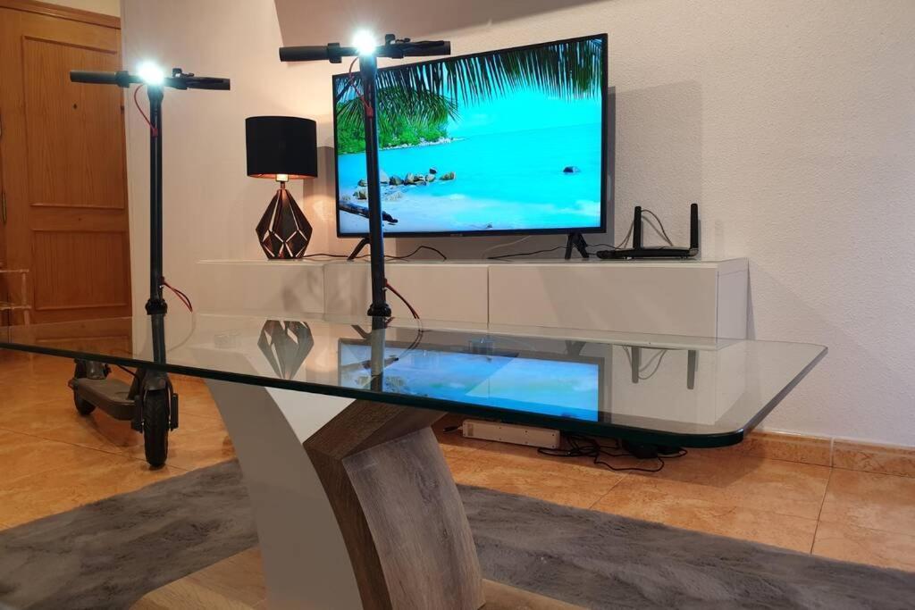 Apartment Playa Cura 150M + Electric Scooters Торевиеха Екстериор снимка